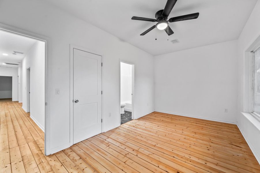 Spacious, unfurnished interior of a new home in , North Charleston (Image 16). Spacious, unfurnished interior of a new home in , North Charleston (Image 16).