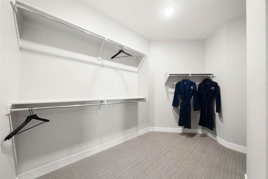Spacious, unfurnished interior of a new home in Meridian, Queen Creek (Image 21).
