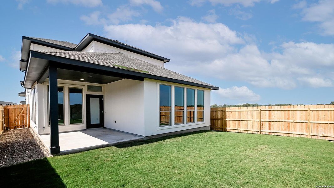 Exterior details and patio area of a home in Legacy at Lake Dunlap, New Braunfels (Image 4).