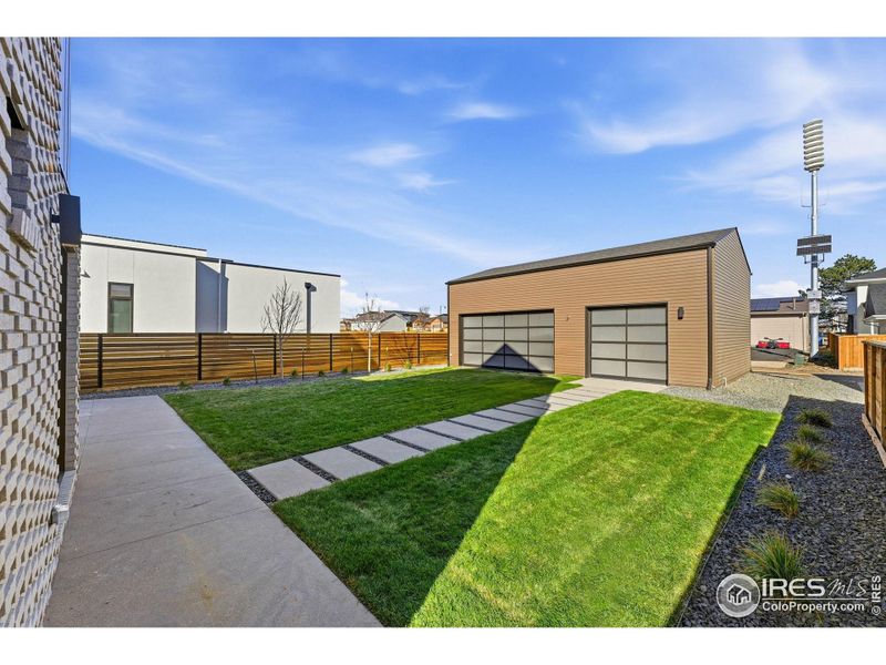 Exterior details and patio area of a home in , Superior (Image 4).