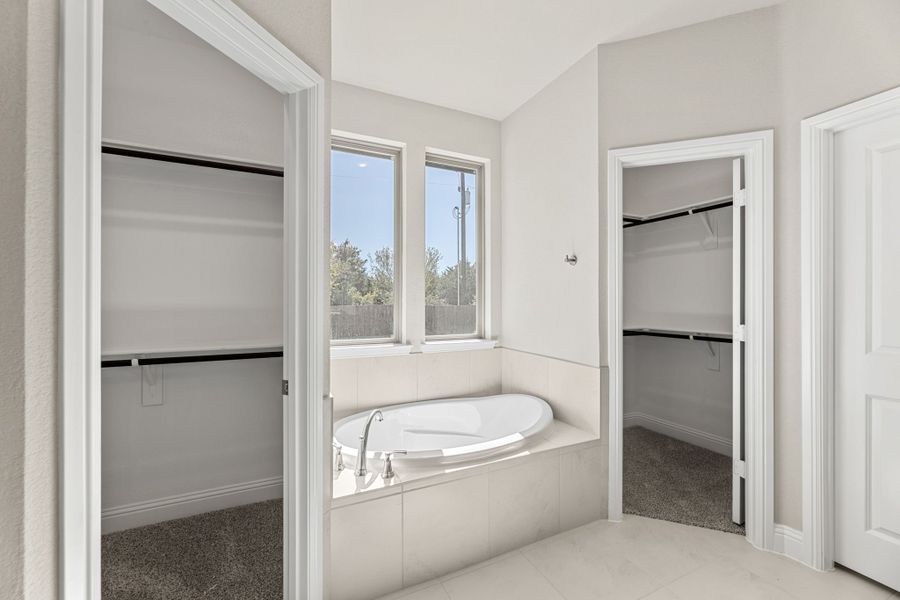 Furnished interior view inside a new home in Fair Oaks, Bridgeport (Image 11).