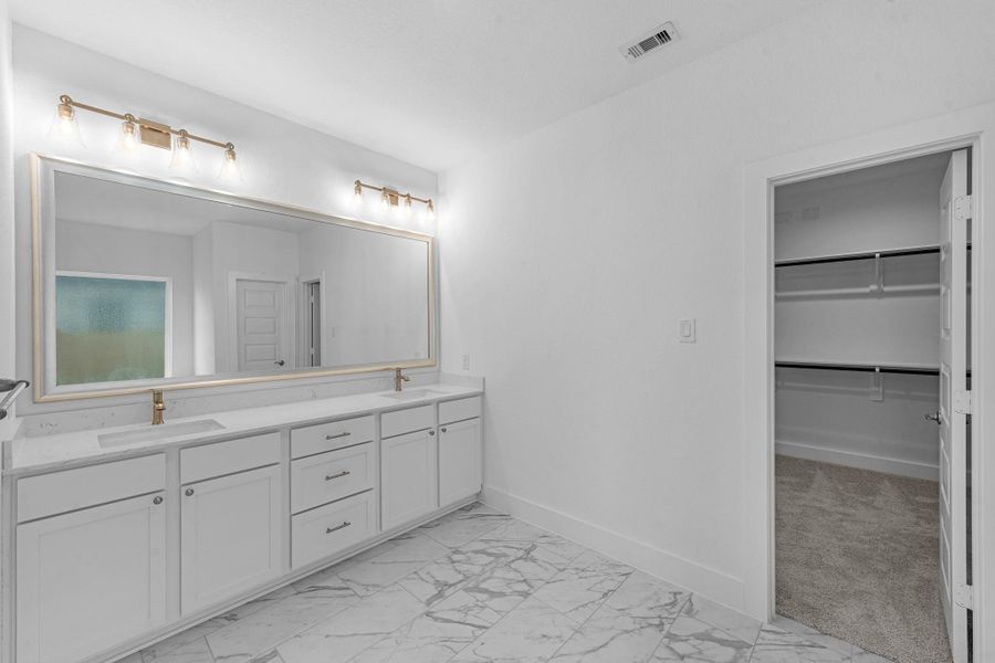 Furnished interior view inside a new home in Beacon Hill, Waller (Image 6).