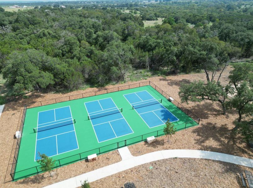 Community amenities in Berry Creek Highlands, Georgetown (Image 6).