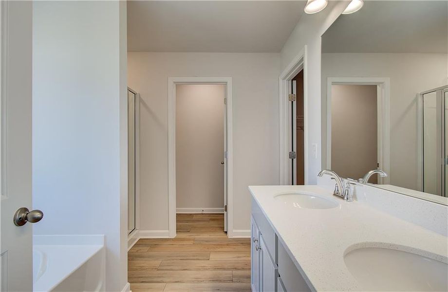 Furnished interior view inside a new home in Chapel Hill, Newnan (Image 7).