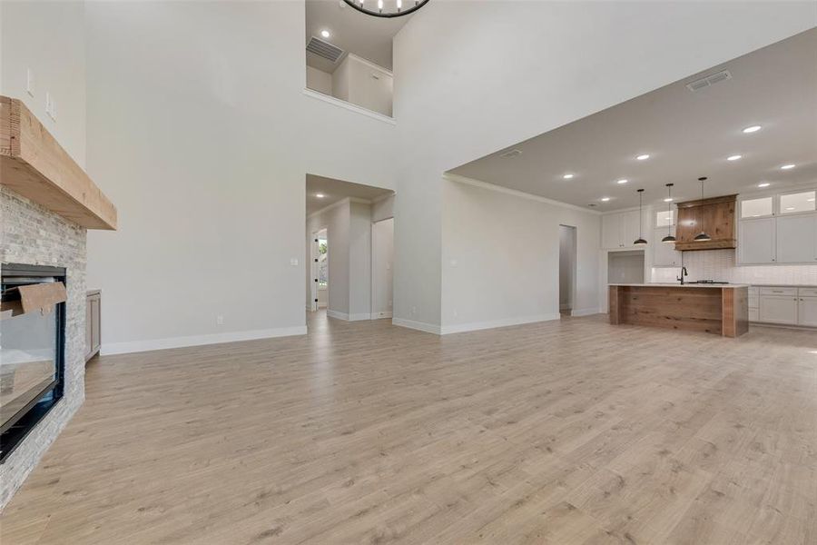Furnished interior view inside a new home in Lincoln Pointe, Van Alstyne (Image 13). Furnished interior view inside a new home in Lincoln Pointe, Van Alstyne (Image 13).