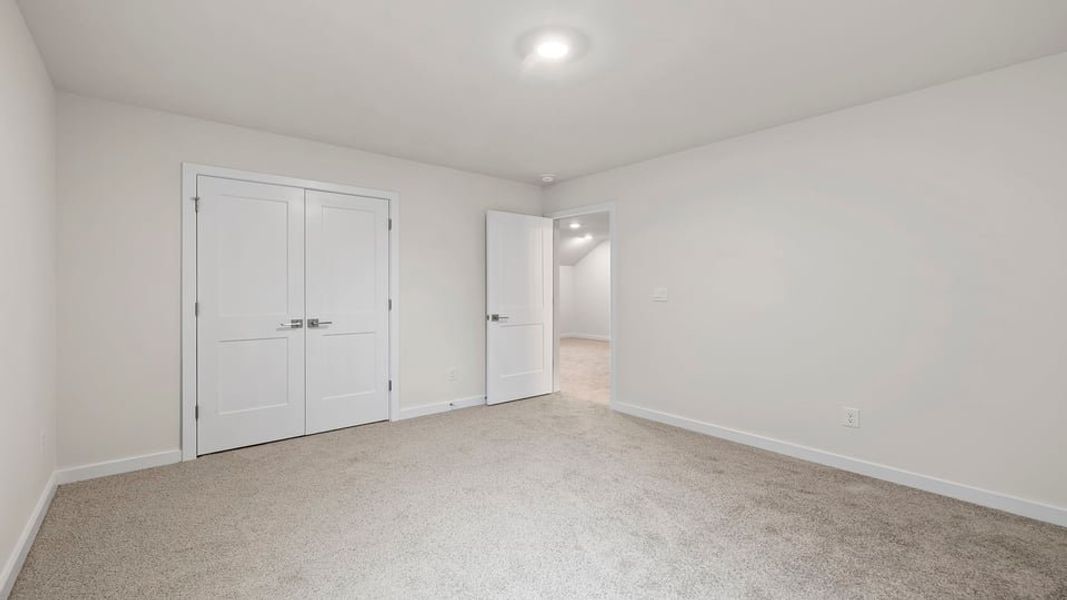 Spacious, unfurnished interior of a new home in Cottonwood Ridge, Piedmont (Image 24). Spacious, unfurnished interior of a new home in Cottonwood Ridge, Piedmont (Image 24).