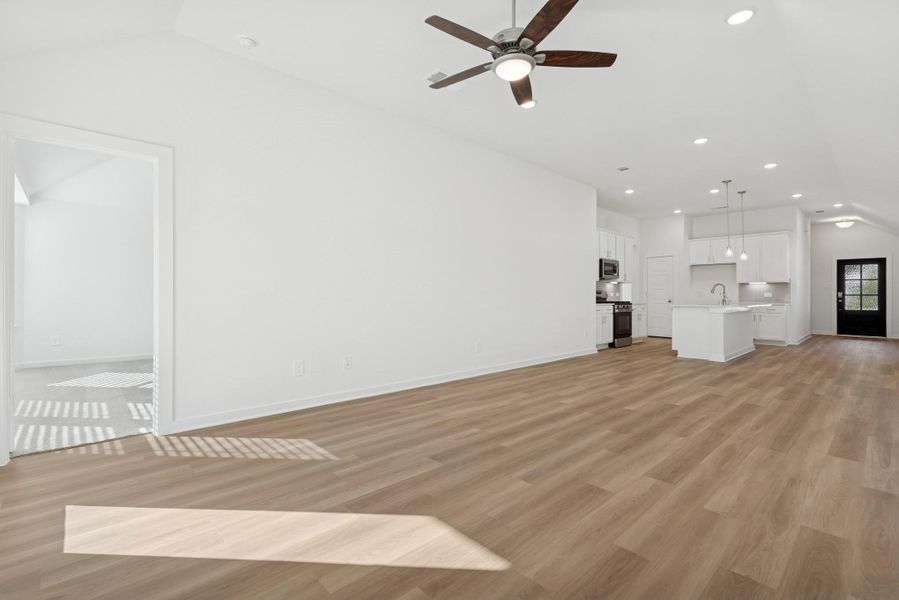 Spacious, unfurnished interior of a new home in Pinewood at Grand Texas, New Caney (Image 18).