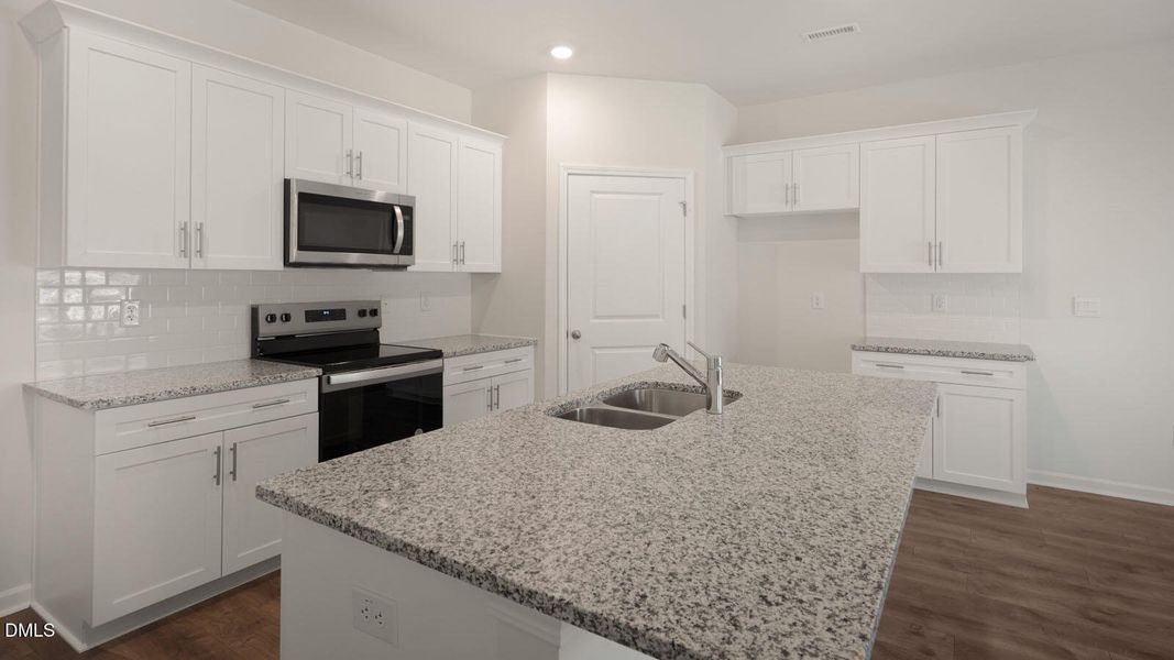 75-tobacco-woods-027