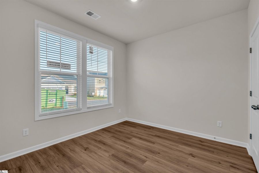 Spacious, unfurnished interior of a new home in Halton Oaks, Spartanburg (Image 13). Spacious, unfurnished interior of a new home in Halton Oaks, Spartanburg (Image 13).