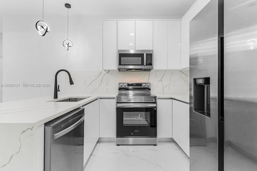 Furnished interior view inside a new home in , Cape Coral (Image 8).