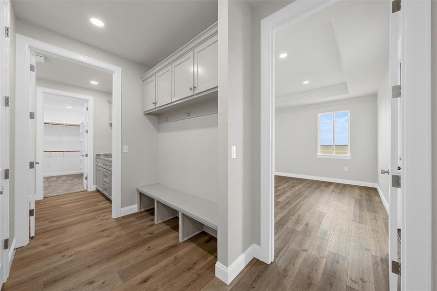 Spacious, unfurnished interior of a new home in , Woodway (Image 22). Spacious, unfurnished interior of a new home in , Woodway (Image 22).