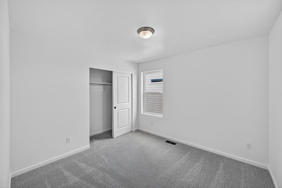 Spacious, unfurnished interior of a new home in Sky Ranch, Watkins (Image 32). Spacious, unfurnished interior of a new home in Sky Ranch, Watkins (Image 32).