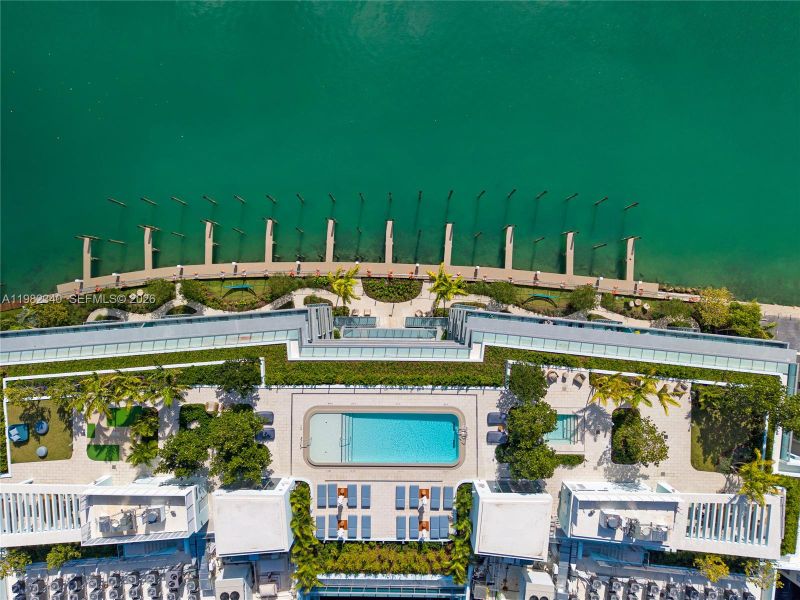 Community amenities in , Bay Harbor Islands (Image 37).