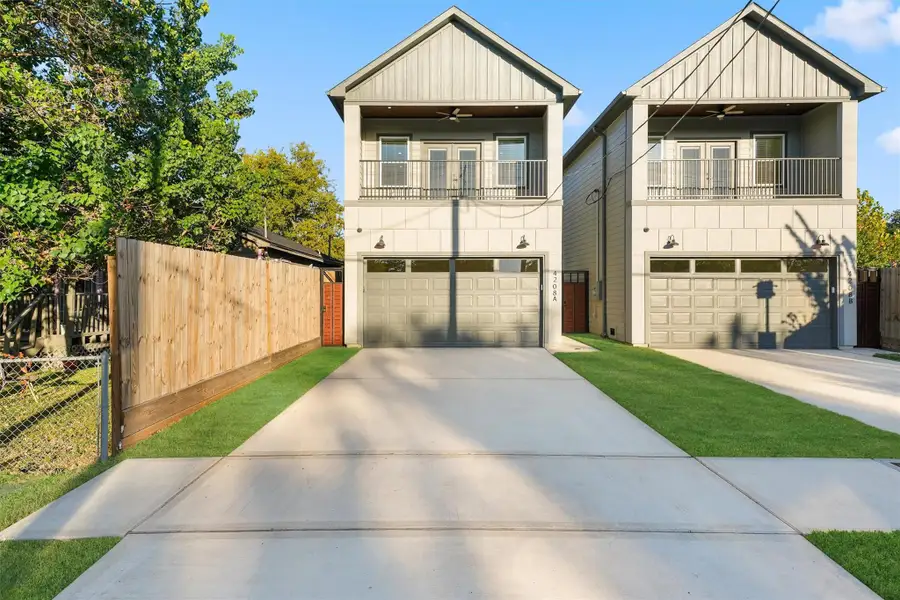 Front exterior of a new home in , Houston, TX, highlighting curb appeal (Image 1). Front exterior of a new home in , Houston, TX, highlighting curb appeal (Image 1).