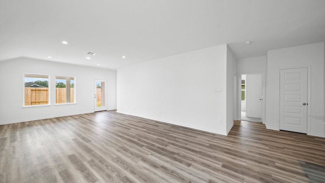 Spacious, unfurnished interior of a new home in Royal Oak South, Corpus Christi (Image 12). Spacious, unfurnished interior of a new home in Royal Oak South, Corpus Christi (Image 12).