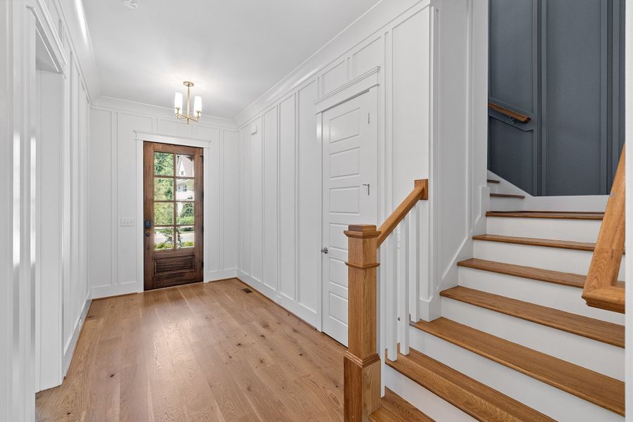 Representative unfurnished interior of a home built from the The Emerson by RobuckHomes in Stonehenge, Raleigh (Image 25).