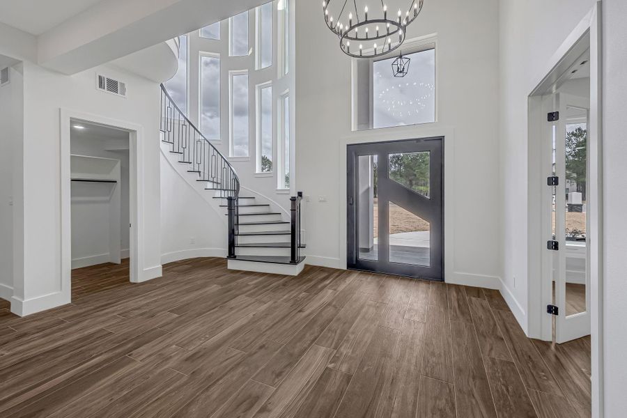 Spacious, unfurnished interior of a new home in , Montgomery (Image 27).