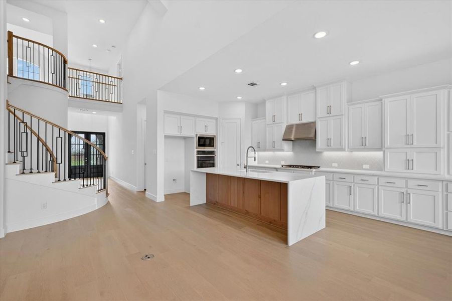 Furnished interior view inside a new home in Quail Hollow, Rockwall (Image 4).