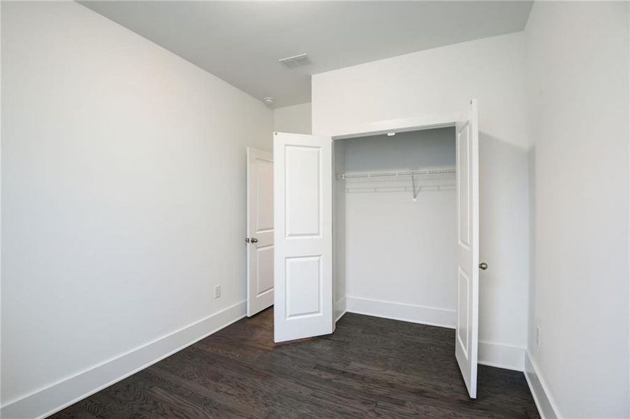 Spacious, unfurnished interior of a new home in Park Vue, Atlanta (Image 27). Spacious, unfurnished interior of a new home in Park Vue, Atlanta (Image 27).