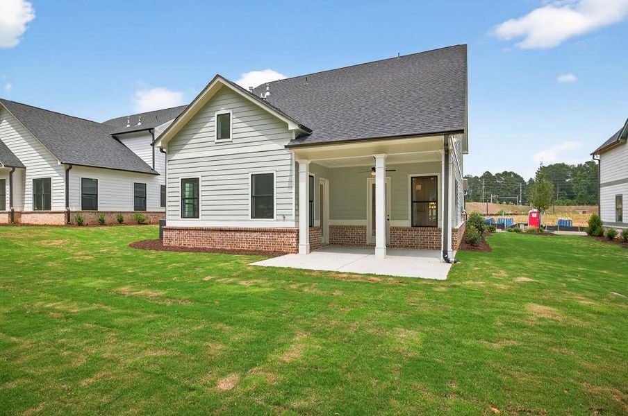 Exterior details and patio area of a home in Livingstone Park, Kennesaw (Image 29).