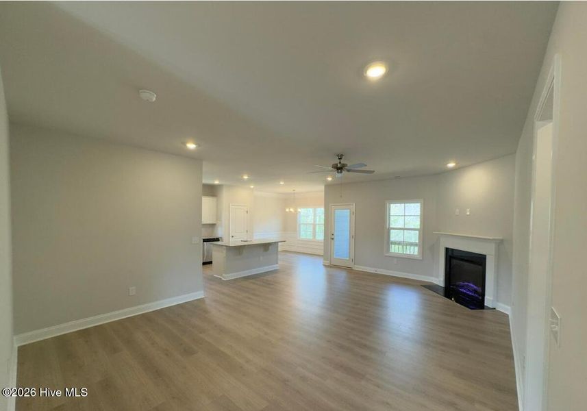 Spacious, unfurnished interior of a new home in River Village Square in River Landing, Wallace (Image 6).