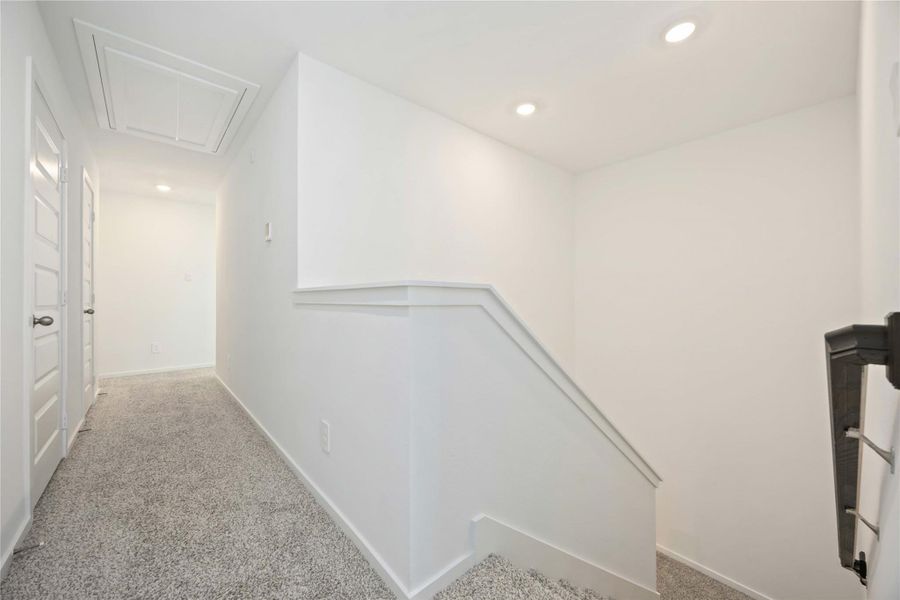 Spacious, unfurnished interior of a new home in Mansfield Estates, Houston (Image 20). Spacious, unfurnished interior of a new home in Mansfield Estates, Houston (Image 20).