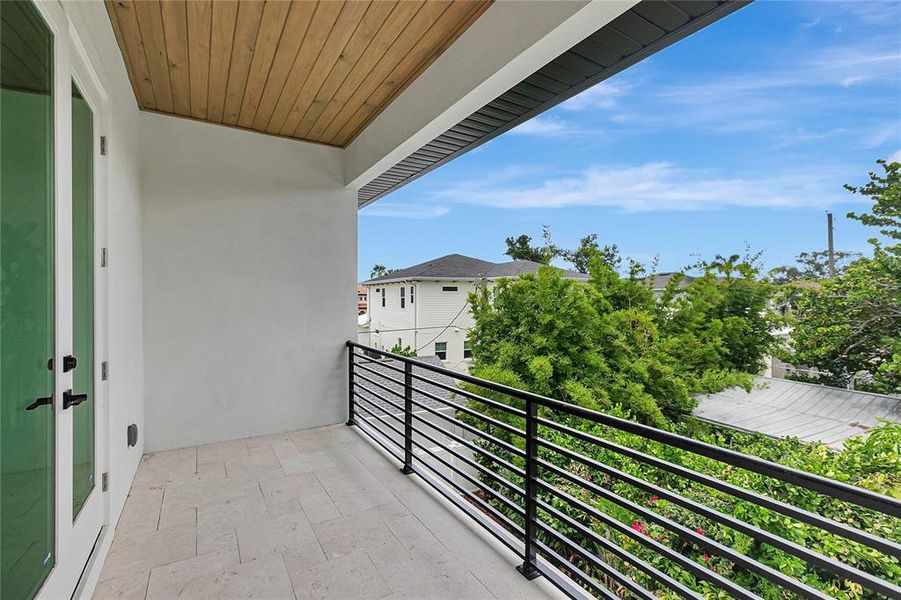 Exterior details and patio area of a home in , Tampa (Image 36).