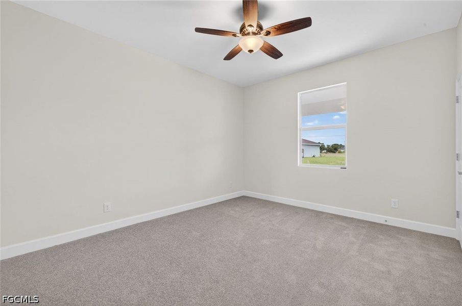 Spacious, unfurnished interior of a new home in Cape Coral, Cape Coral (Image 19).