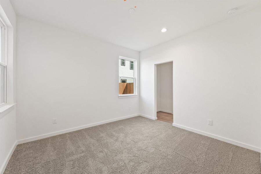 Spacious, unfurnished interior of a new home in Highland Commons, Houston (Image 19). Spacious, unfurnished interior of a new home in Highland Commons, Houston (Image 19).
