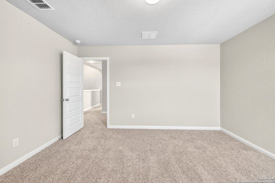 Spacious, unfurnished interior of a new home in Paloma Park, Converse (Image 25). Spacious, unfurnished interior of a new home in Paloma Park, Converse (Image 25).