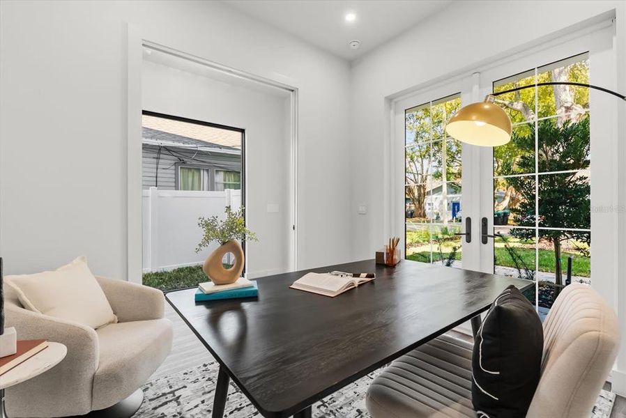 Furnished interior view inside a new home in , Orlando (Image 12).