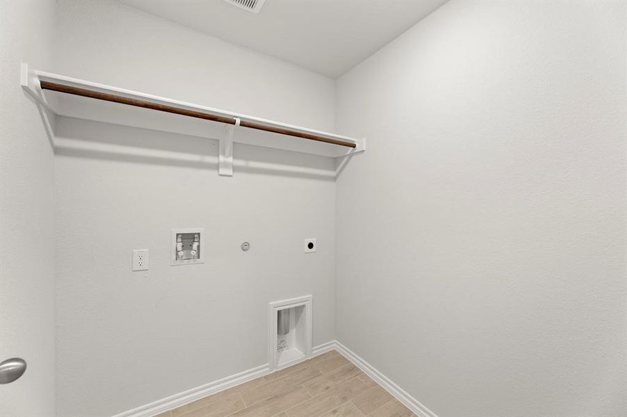 07. 116 Coyote - Utility 07. 116 Coyote - Utility