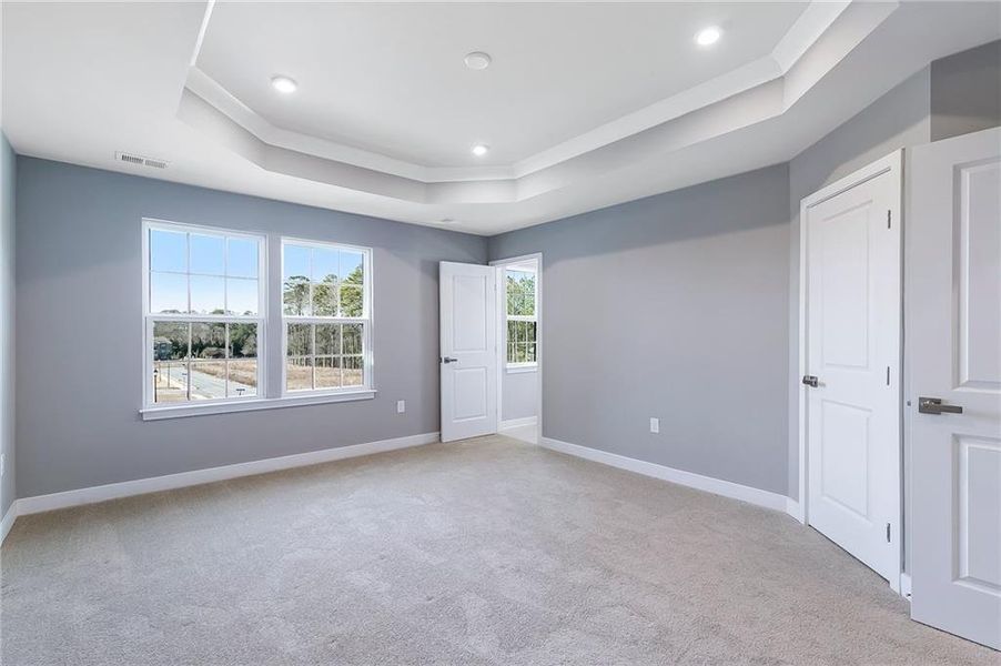 Spacious, unfurnished interior of a new home in , Lawrenceville (Image 15).