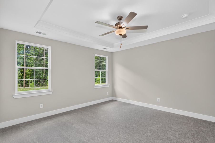 Spacious, unfurnished interior of a new home in Highland Bluff, Aiken (Image 16).