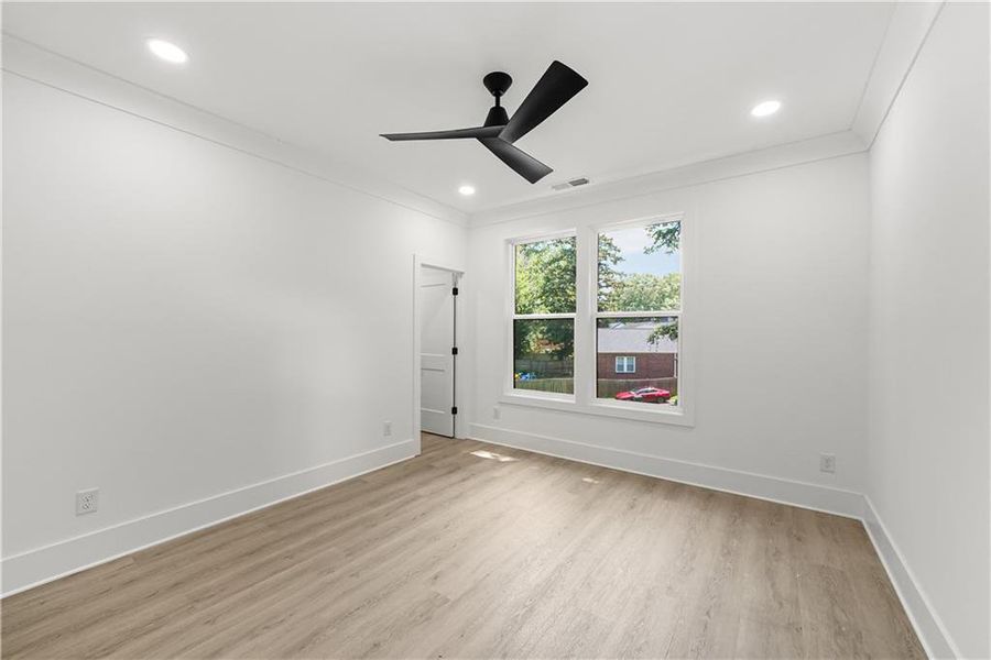 Spacious, unfurnished interior of a new home in , Atlanta (Image 22). Spacious, unfurnished interior of a new home in , Atlanta (Image 22).