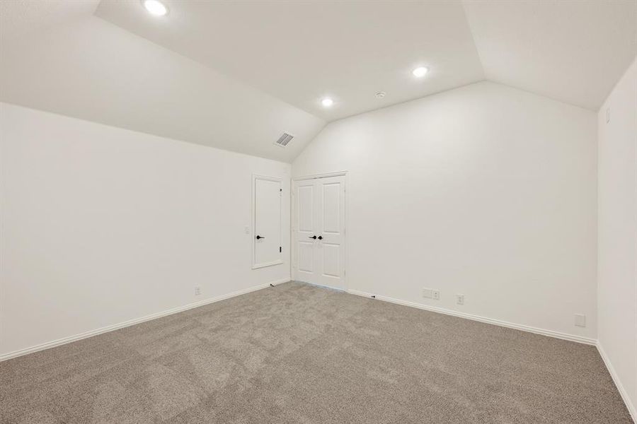 Spacious, unfurnished interior of a new home in Trees Farm, DeSoto (Image 30). Spacious, unfurnished interior of a new home in Trees Farm, DeSoto (Image 30).