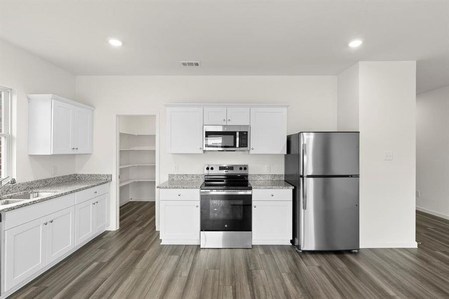 12. 815 Lexington - Kitchen