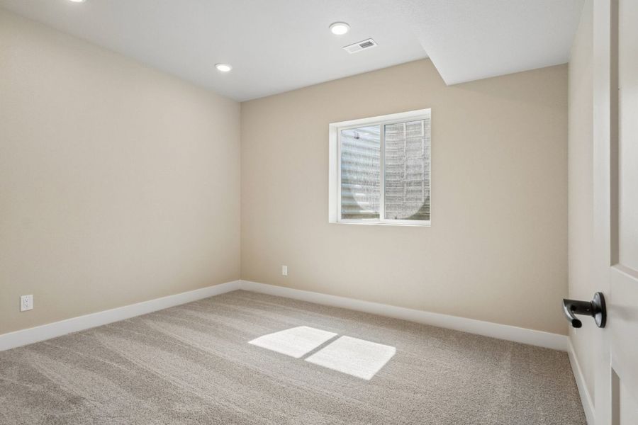 Spacious, unfurnished interior of a new home in The Glen, Colorado Springs (Image 49). Spacious, unfurnished interior of a new home in The Glen, Colorado Springs (Image 49).