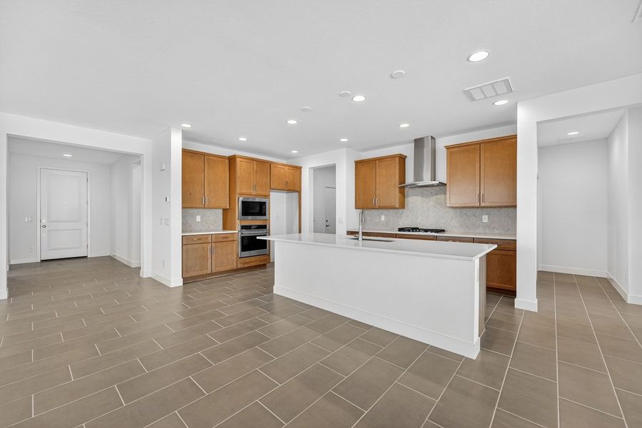 Furnished interior view inside a new home in Meridian, Queen Creek (Image 10).
