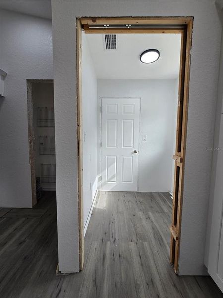 Spacious, unfurnished interior of a new home in , Ocklawaha (Image 19).