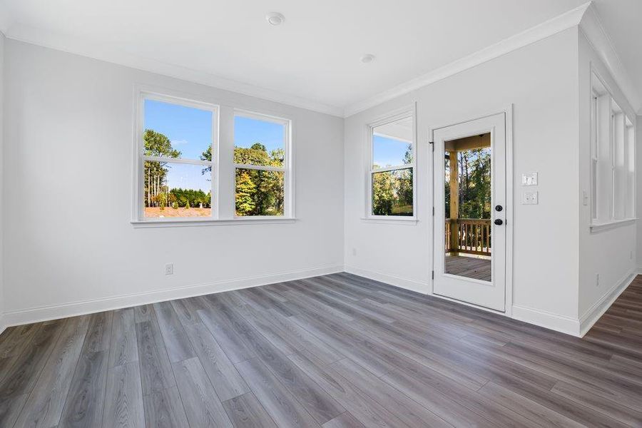 Spacious, unfurnished interior of a new home in Oakmead, Buford (Image 18).