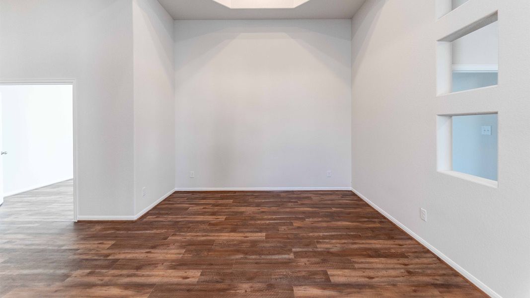 Spacious, unfurnished interior of a new home in Sunfield, Buda (Image 19). Spacious, unfurnished interior of a new home in Sunfield, Buda (Image 19).