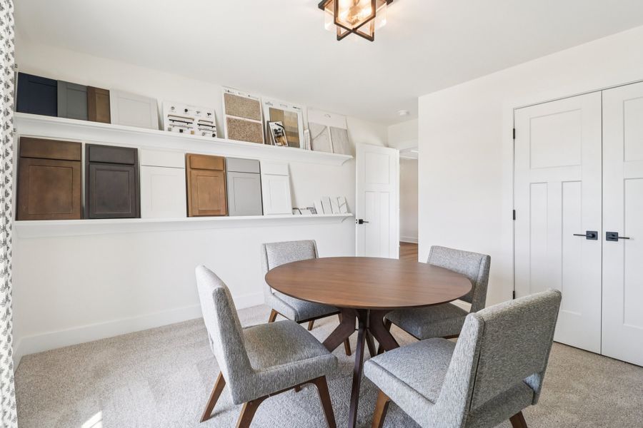 Representative furnished interior of a home built from the Bradley II by Great Southern Homes in Sedona, Greenville (Image 113).