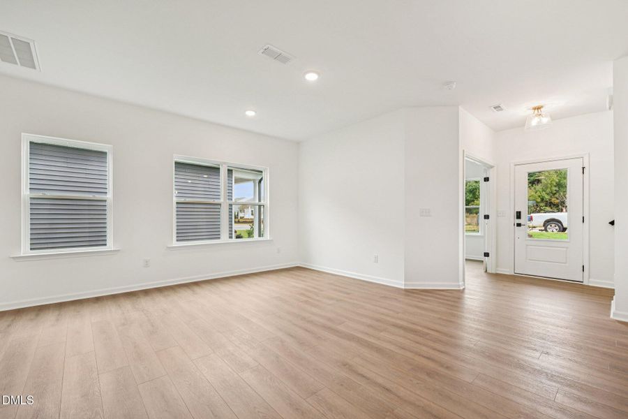 6-web-or-mls-Quarry Rd-S1410-006