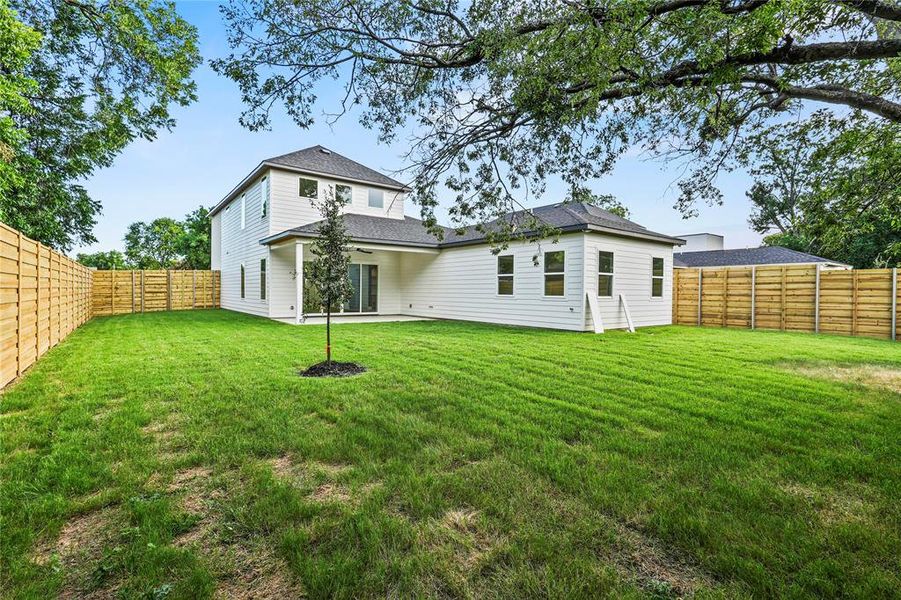 Front exterior of a new home in , Dallas, TX, highlighting curb appeal (Image 24).