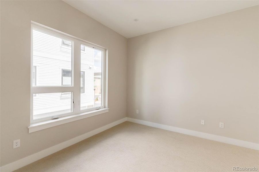 Spacious, unfurnished interior of a new home in A Line Townhomes, Denver (Image 20).