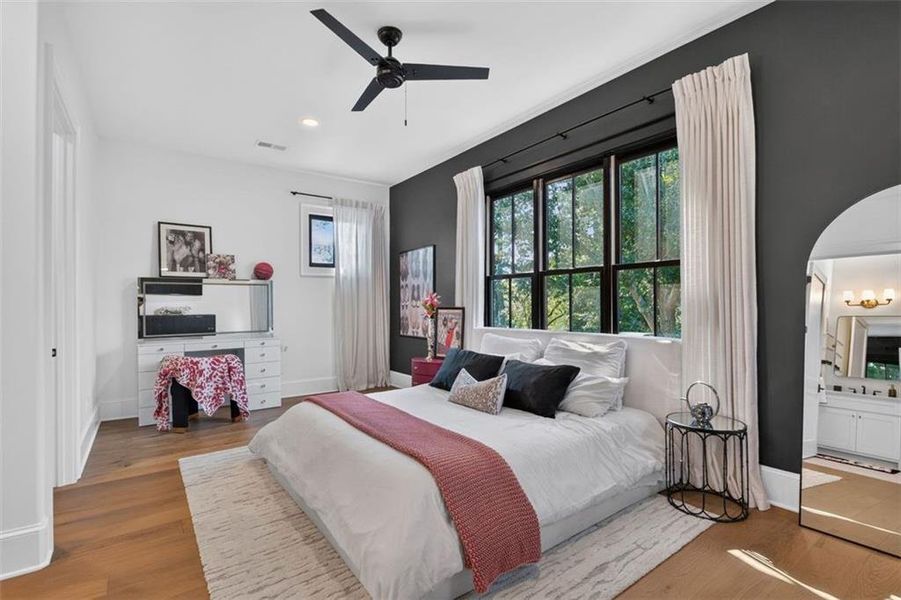 Furnished interior view inside a new home in , Alpharetta (Image 55).