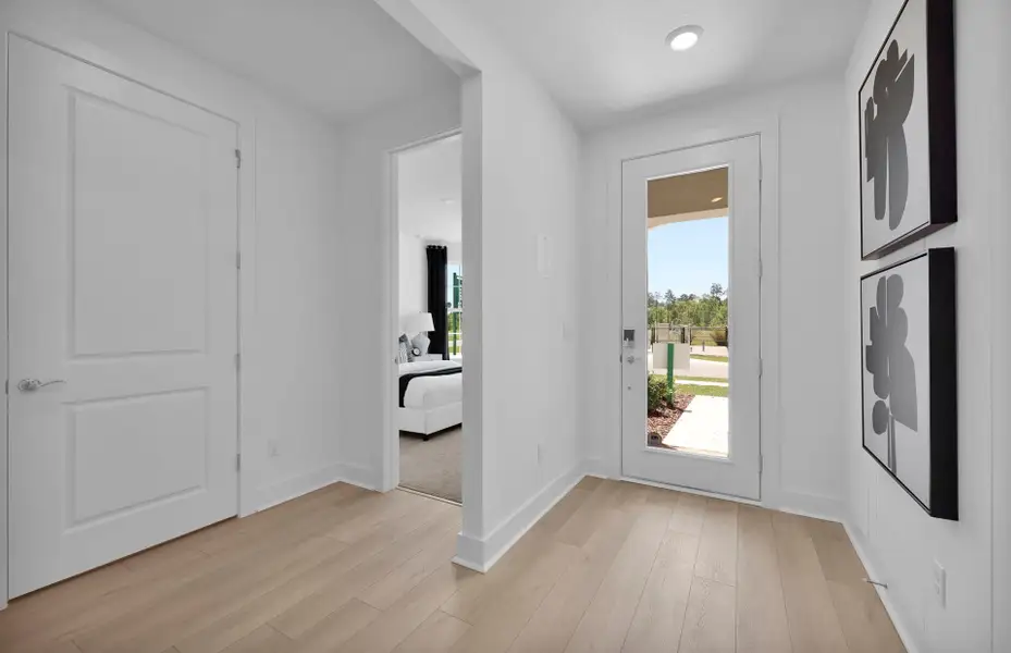 Representative unfurnished interior of a home built from the Mystique by Pulte Homes in Seminole Palms, Palm Coast (Image 19).