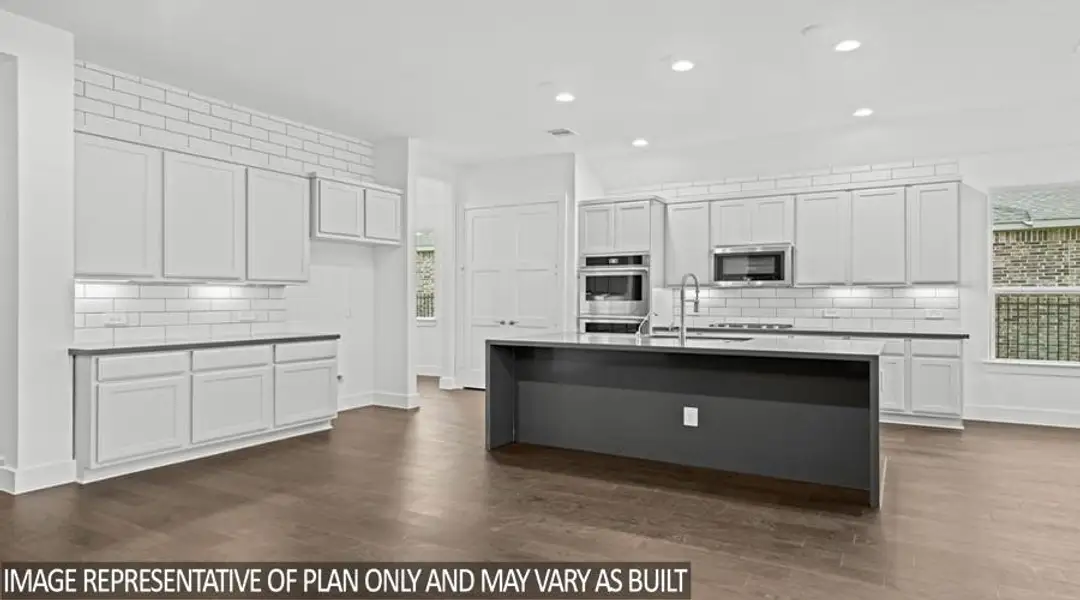 Furnished interior view inside a new home in River Ranch Estates, Dayton (Image 5).