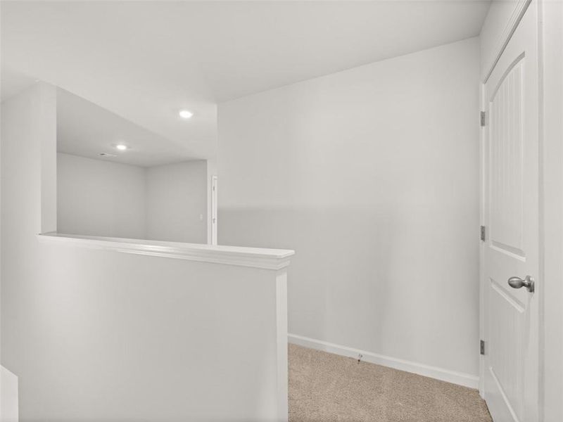 Spacious, unfurnished interior of a new home in Rolling Meadows, Jasper (Image 21).